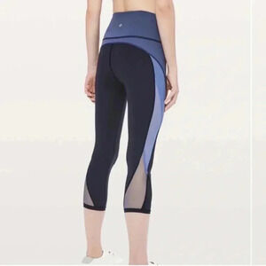 Lululemon Colour Me Ombre Crop 21” Leggings in Blue SZ 4 EUC